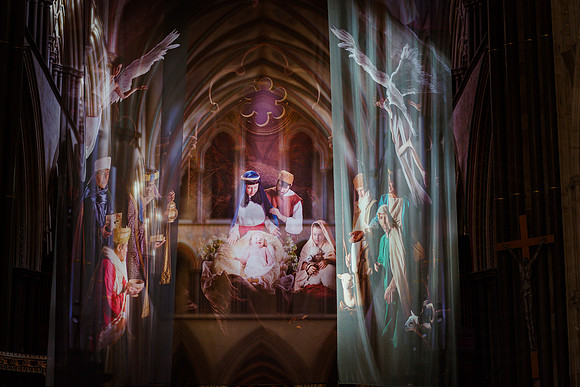 010 1stDec2020 Salisbury Cathedral - Advent decorations etc - Photo by Ash Mills