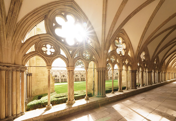 013 Salisbury Cathedral - 15thMarch2021 - photo by Ash Mills
