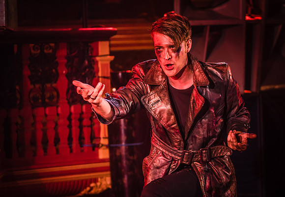 0101 Theatrical Photography by Ash Mills