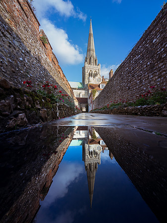 001 21Nov2018 - Chichester Cathedral - photo by Ash Mills