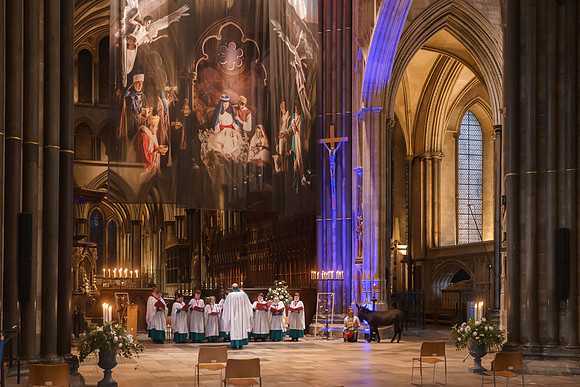 117 Salisbury Cathedral Family Service  - 24thDec2020 - photo by Ash Mills