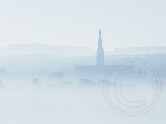 001 Salisbury Cathedral - Morning mist20180313_photo by Ash Mills
