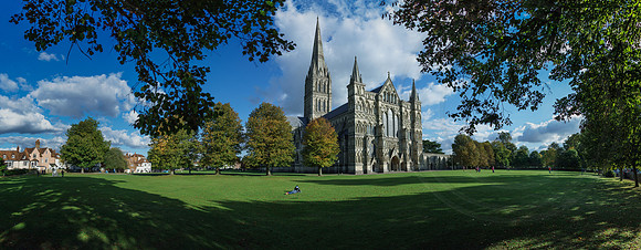 011 Salisbury cathedral -11102016 Photo by Ash Mills