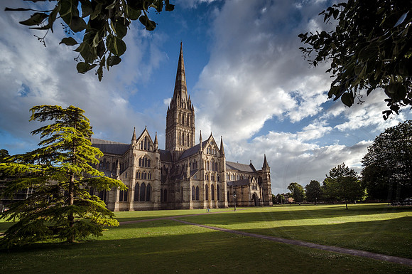 234 - Salisbury Cathedral - 11thJune2017 - photo by Ash Mills