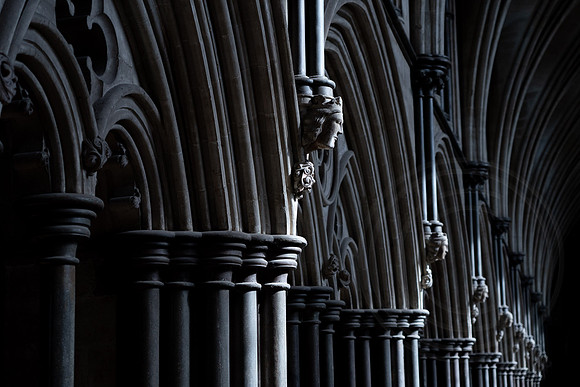022  101019 - Salisbury Cathedral -  Photo by Ash Mills