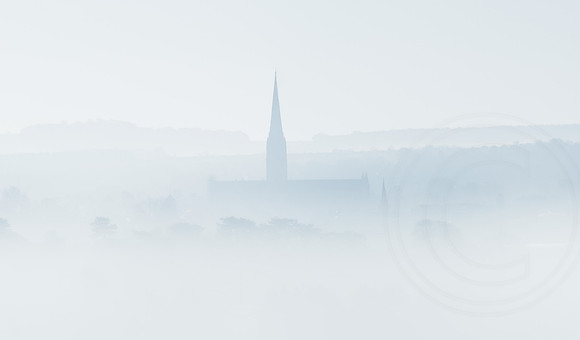 003 Salisbury Cathedral - Morning mist20180313_photo by Ash Mills