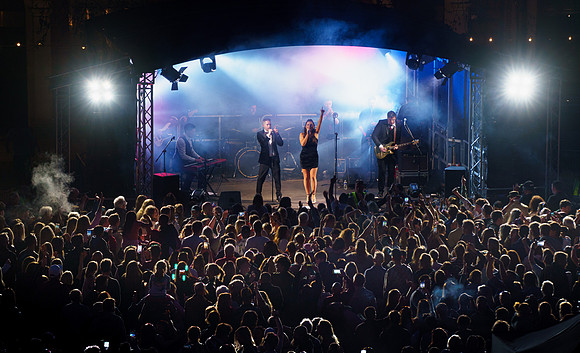 232 Coronation Salisbury Live 7thMay2023 - Photo by Ash Mills